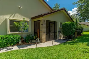 115 Ramblewood Cir, Royal Palm Beach, FL 33411 - Photo 18