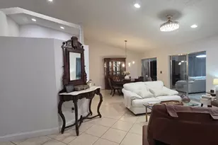115 Ramblewood Cir, Royal Palm Beach, FL 33411 - Photo 4