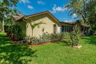 115 Ramblewood Cir, Royal Palm Beach, FL 33411 - Photo 50