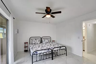 326 Camden N, West Palm Beach, FL 33417 - Photo 12