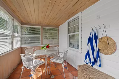 122 SE 7th Avenue, Delray Beach, FL 33483 - Photo 4