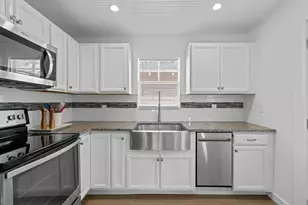 122 SE 7th Ave, Delray Beach, FL 33483 - Photo 16