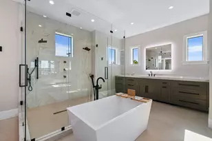 1060 Fairview Ln, Riviera Beach, FL 33404 - Photo 38