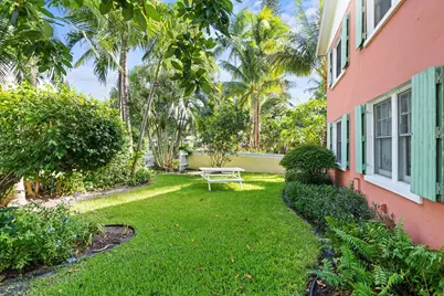 102 SE 7th Avenue #Villa 2, Delray Beach, FL 33483 - Photo 24