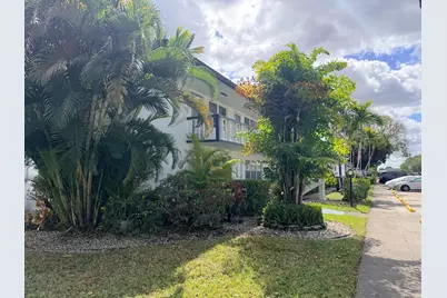 228 Northampton L #228, West Palm Beach, FL 33417 - Photo 2
