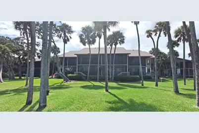 233 NE Edgewater Drive #203, Stuart, FL 34996 - Photo 4