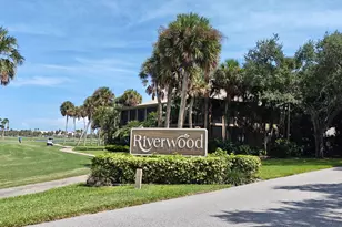 233 NE Edgewater Dr, Stuart, FL 34996 - Photo 2