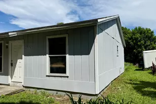 332 Fleming Ave, Greenacres, FL 33463 - Photo 4