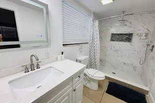 2010 NE 1st Ave, Pompano Beach, FL 33060 - Photo 14