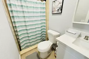 2010 NE 1st Ave, Pompano Beach, FL 33060 - Photo 6