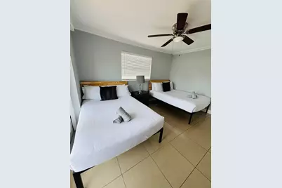 2010 NE 1st Avenue, Pompano Beach, FL 33060 - Photo 24