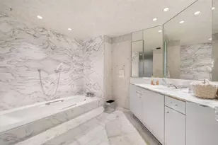 5500 Collins Ave, Miami Beach, FL 33140 - Photo 30