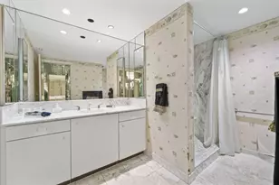 5500 Collins Ave, Miami Beach, FL 33140 - Photo 36