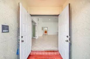 10255 Sunset Bend Dr, Boca Raton, FL 33428 - Photo 2