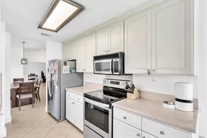 10255 Sunset Bend Drive, Boca Raton, FL 33428 - Photo 6