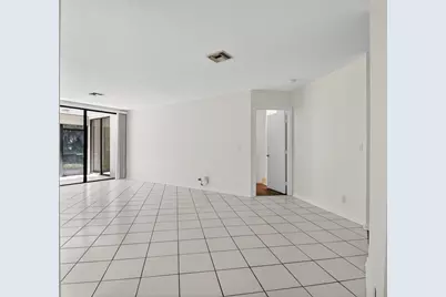 5382 Venetia Court #D, Boynton Beach, FL 33437 - Photo 8