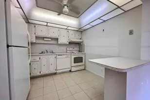 103 Wellington M, West Palm Beach, FL 33417 - Photo 4