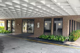 9355 SW 8th St, Boca Raton, FL 33428 - Photo 2