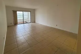 9355 SW 8th St, Boca Raton, FL 33428 - Photo 8