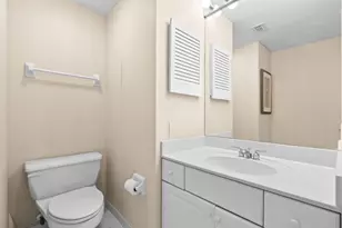 8650 S Ocean Dr, Jensen Beach, FL 34957 - Photo 36