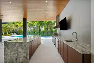 217 Thatch Palm Dr, Boca Raton, FL 33432 - Photo 24