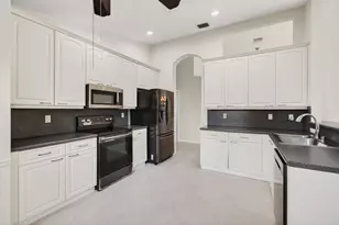 7413 Haviland Cir, Boynton Beach, FL 33437 - Photo 2