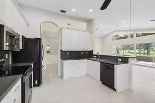 7413 Haviland Cir, Boynton Beach, FL 33437 - Photo 6