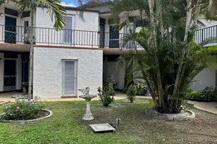 4 Greenway Village N, Royal Palm Beach, FL 33411 - Photo 4