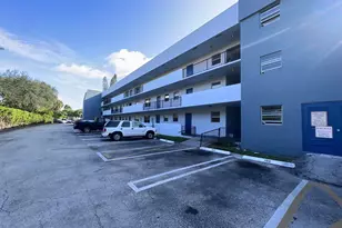 1630 Embassy Dr, West Palm Beach, FL 33401 - Photo 10