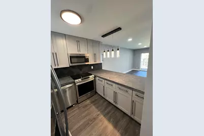 1630 Embassy Drive #306, West Palm Beach, FL 33401 - Photo 4