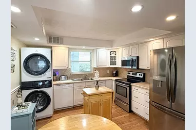 401 Lake Shore Drive #801, West Palm Beach, FL 33403 - Photo 4