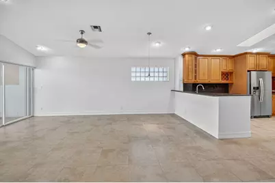 9914 Harbour Lake Circle, Boynton Beach, FL 33437 - Photo 8