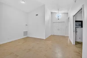 9914 Harbour Lake Cir, Boynton Beach, FL 33437 - Photo 4