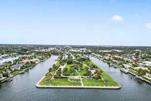 25 Park Ave, Vero Beach, FL 32960 - Photo 2