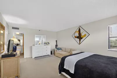 372 Golfview Road #403, North Palm Beach, FL 33408 - Photo 48