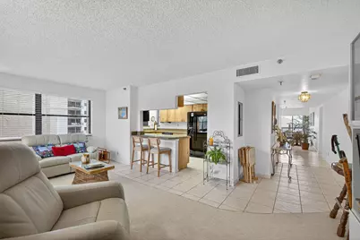 372 Golfview Road #403, North Palm Beach, FL 33408 - Photo 14