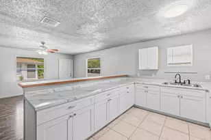 1669 W 27th St, Riviera Beach, FL 33404 - Photo 6