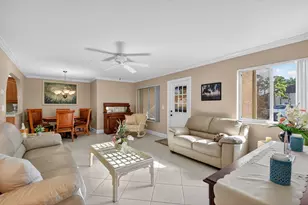 426 Pine Glen Ln, Greenacres, FL 33463 - Photo 6