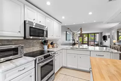 17 Royal Palm Way #1050, Boca Raton, FL 33432 - Photo 6