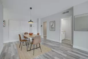 500 Bayview Dr, North Miami Beach, FL 33160 - Photo 10