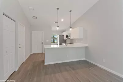4910 SE Jack Avenue, Stuart, FL 34997 - Photo 6