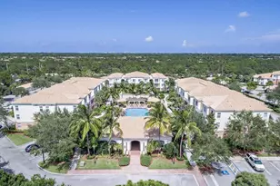 6305 Myrtlewood Cir W, Palm Beach Gardens, FL 33418 - Photo 2