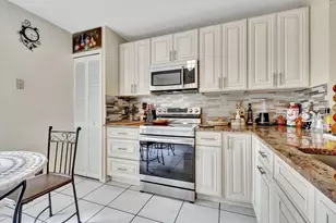 5531 Parkwalk Cir E, Boynton Beach, FL 33472 - Photo 14