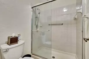 5531 Parkwalk Cir E, Boynton Beach, FL 33472 - Photo 20