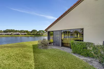 5531 Parkwalk Circle E, Boynton Beach, FL 33472 - Photo 26