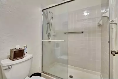 5531 Parkwalk Circle E, Boynton Beach, FL 33472 - Photo 18