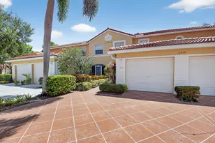 12439 Crystal Pointe Dr, Boynton Beach, FL 33437 - Photo 2