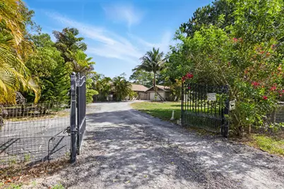 16319 E Burns Drive, Loxahatchee, FL 33470 - Photo 12