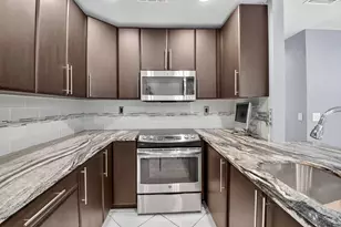 624 Flanders M, Delray Beach, FL 33484 - Photo 10