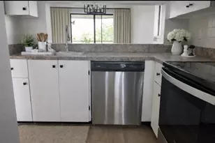 3138 Via Poinciana, Lake Worth, FL 33467 - Photo 4